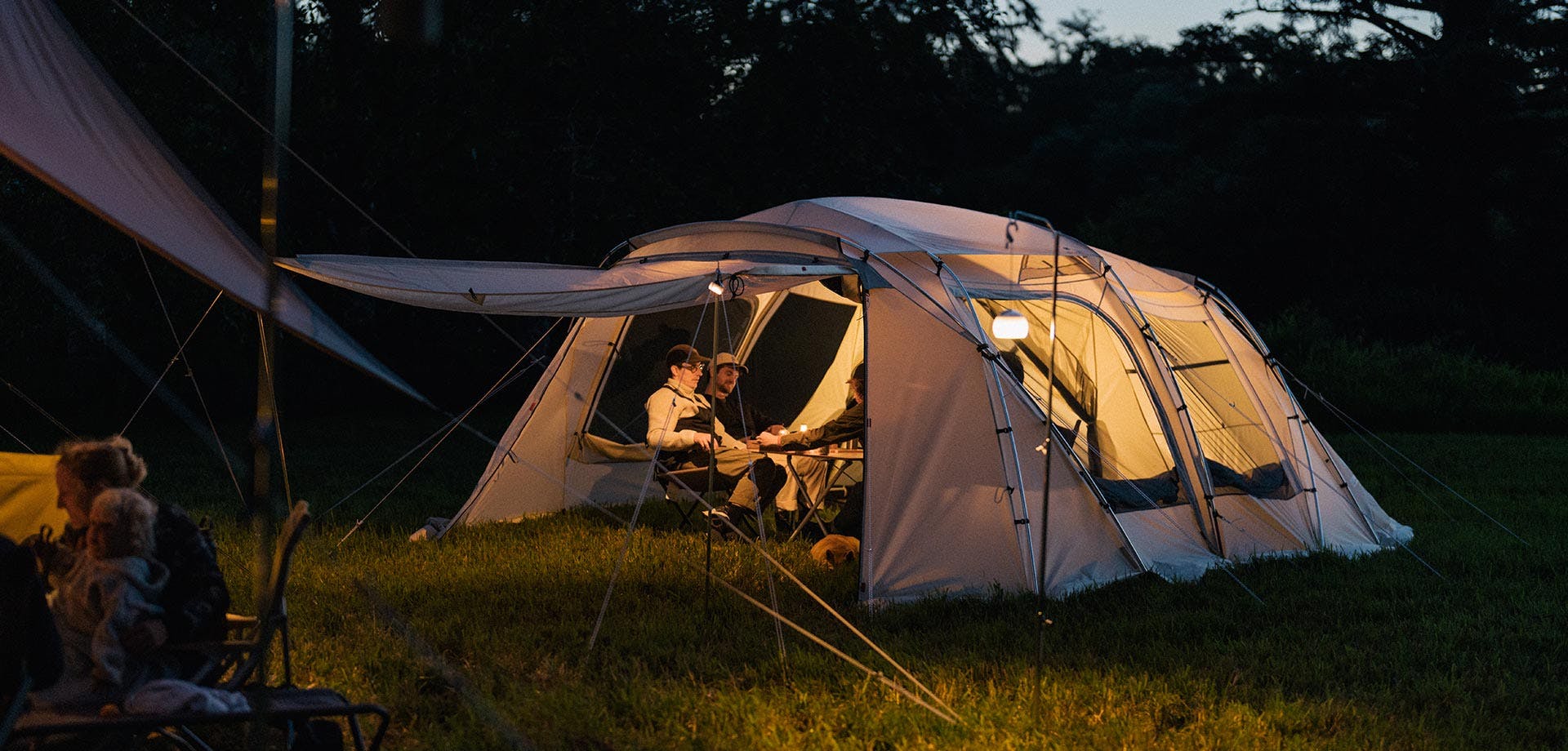 Weber Verkoop -Weber Verkoop 24ca8b53 6b42 4dc2 8607 b9b406e1b363 32 Tent Suite HERO 01