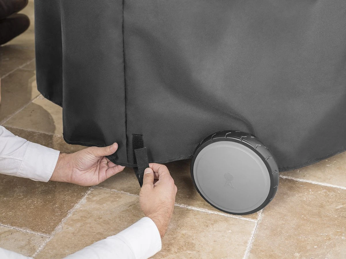 Weber Summit Charcoal Barbecue Beschermhoes 1 Weber Summit Charcoal Barbecue Beschermhoes