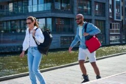 NomadiQ Beschermhoes - Red -Weber Verkoop 6458eb7624d4c7.17742731