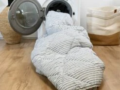 HappyBed Blue Stripes All Year Dekbed - 140x200 Cm -Weber Verkoop 739cf2ee380ed5d8